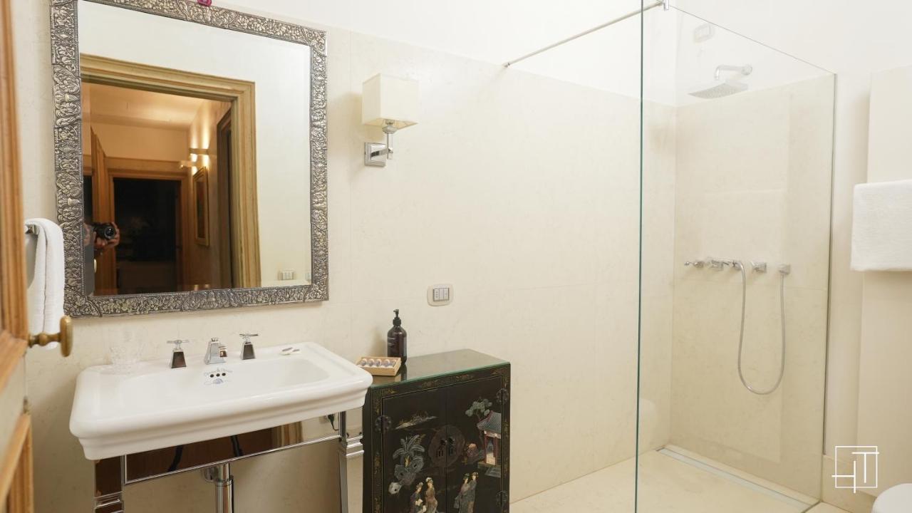 Ht - Casa Del Pittore In Piazza Delle Erbe Padova Exterior foto
