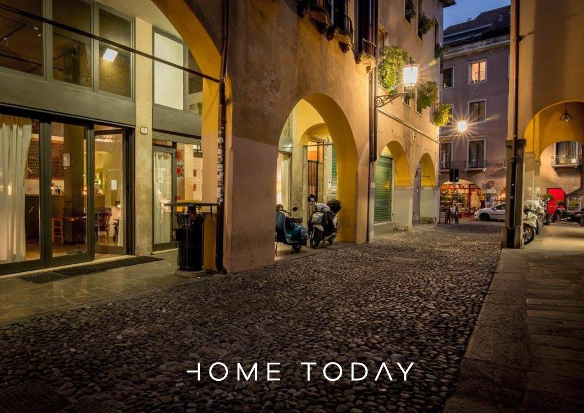 Ht - Casa Del Pittore In Piazza Delle Erbe Padova Exterior foto